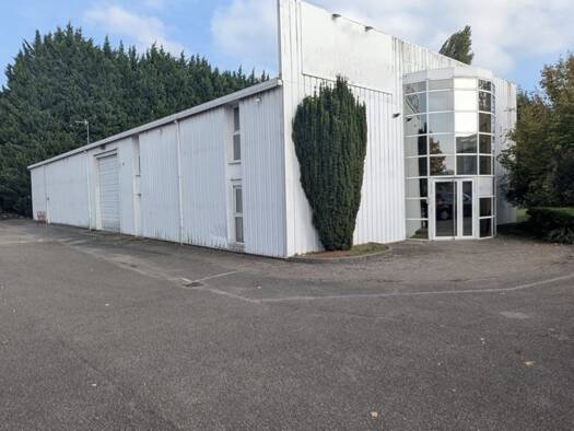 Local d'activités à vendre 750 000 € 870 m² d'espace de stockage Nordhouse 67150