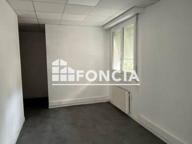 Local commercial à louer 450 € 14 m² de surface de vente Pastières Chartres 28000