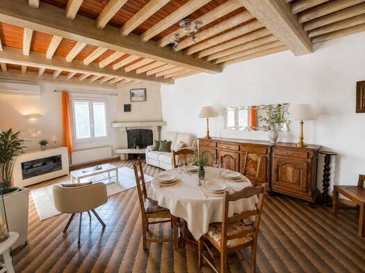 Maison à vendre 389 000 € 6 pièces 4 chambres 165 m² 2 504 m² de terrain Grignan 26230