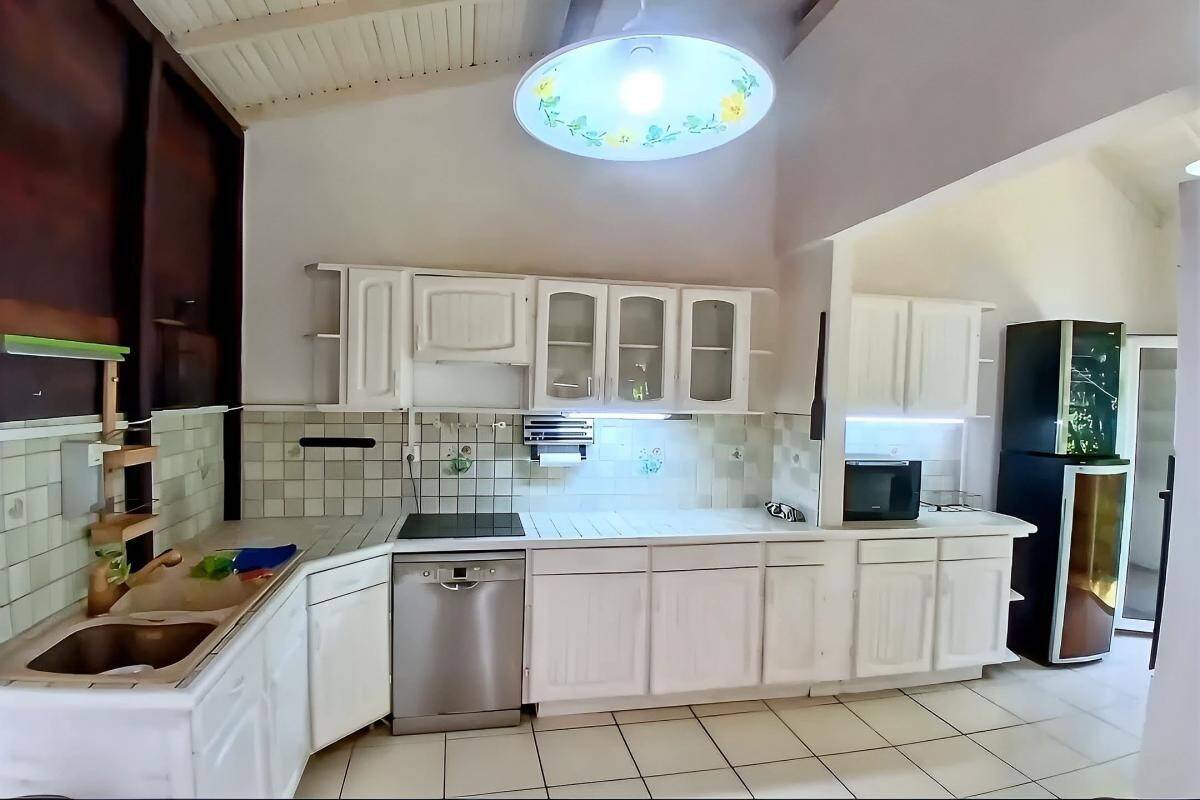 Maison à vendre, 203m², PETIT BOURG