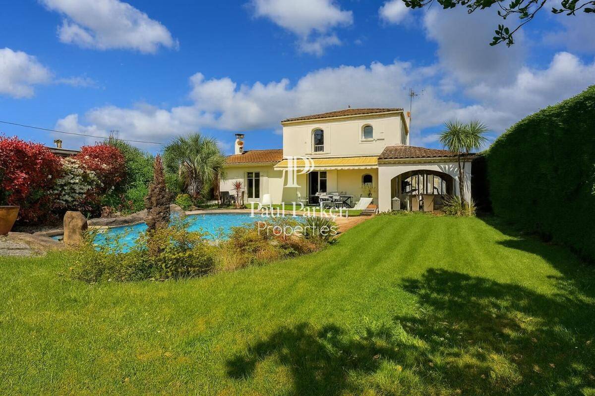 Maison à vendre, 181m², MERIGNAC