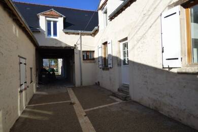 Appartement à louer 590 € 3 pièces 2 chambres 58 m² RDC Orleans 45000