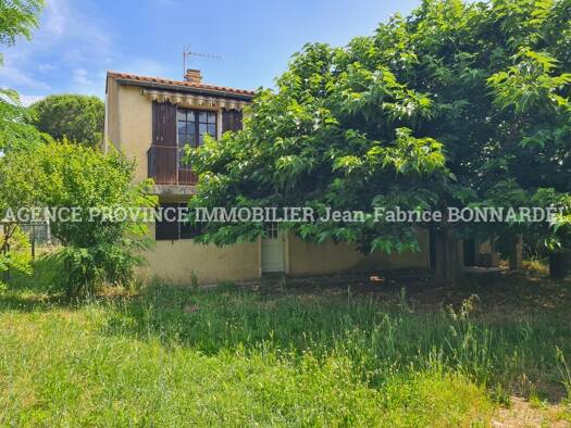 Villa à vendre 128 400 € 8 pièces 4 chambres 137 m² 722 m² de terrain Ouest Pont-Saint-Esprit 30130