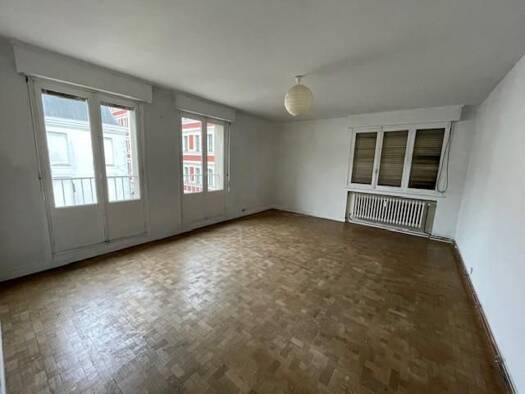 Appartement à vendre 285 000 € 4 pièces 3 chambres 83 m² 3ème étage Lille 59800