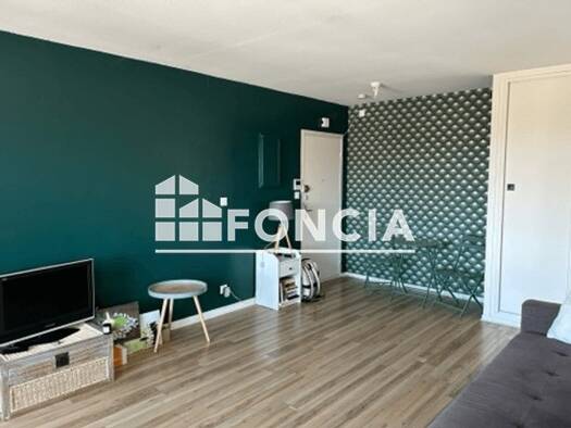 Appartement à louer 590 € 2 pièces 1 chambre 45,8 m² 5ème étage Oiselet la Grive Bourgoin-Jallieu 38300