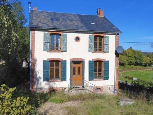 Maison à vendre 150 000 € 5 pièces 4 chambres 120 m² 2 423 m² de terrain Ouroux-en-Morvan 58230