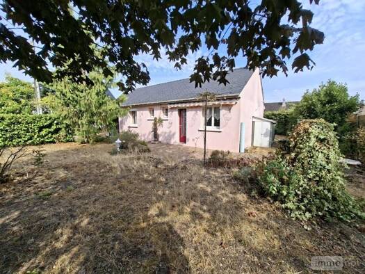 Maison de plain-pied à vendre 210 000 € 3 pièces 2 chambres 74 m² 540 m² de terrain Montbazon 37250