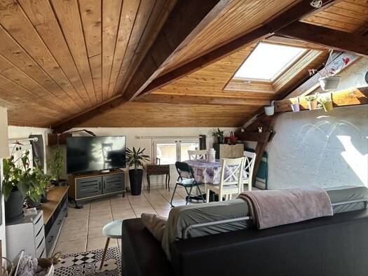 Appartement à vendre 128 000 € 3 pièces 2 chambres 71,3 m² Étage 2/2 Roquebillière 06450
