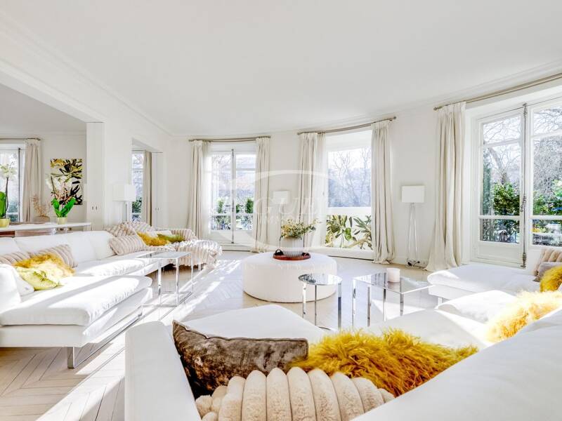 Maison à louer, 320m², PARIS 16E