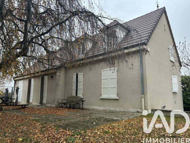 Maison à vendre, 201m², CHATENOY LE ROYAL