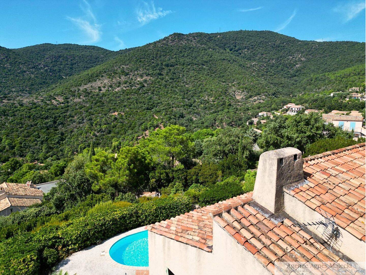 Maison à vendre, 133m², RAYOL CANADEL SUR MER