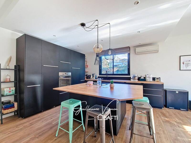 Maison à vendre, 225m², SAINTE FOY LES LYON