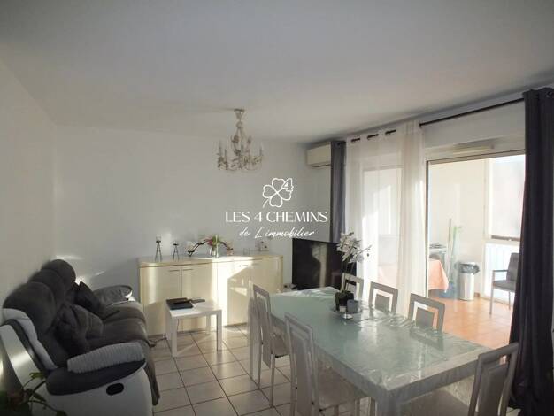 Appartement à vendre 235 000 € 3 pièces 2 chambres 59 m² RDC Centre Fuveau 13710