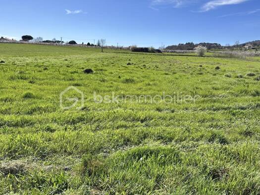 Terrain constructible à vendre 157 300 € 8 520 m² de terrain Saint-Jeure-d'Ay 07290