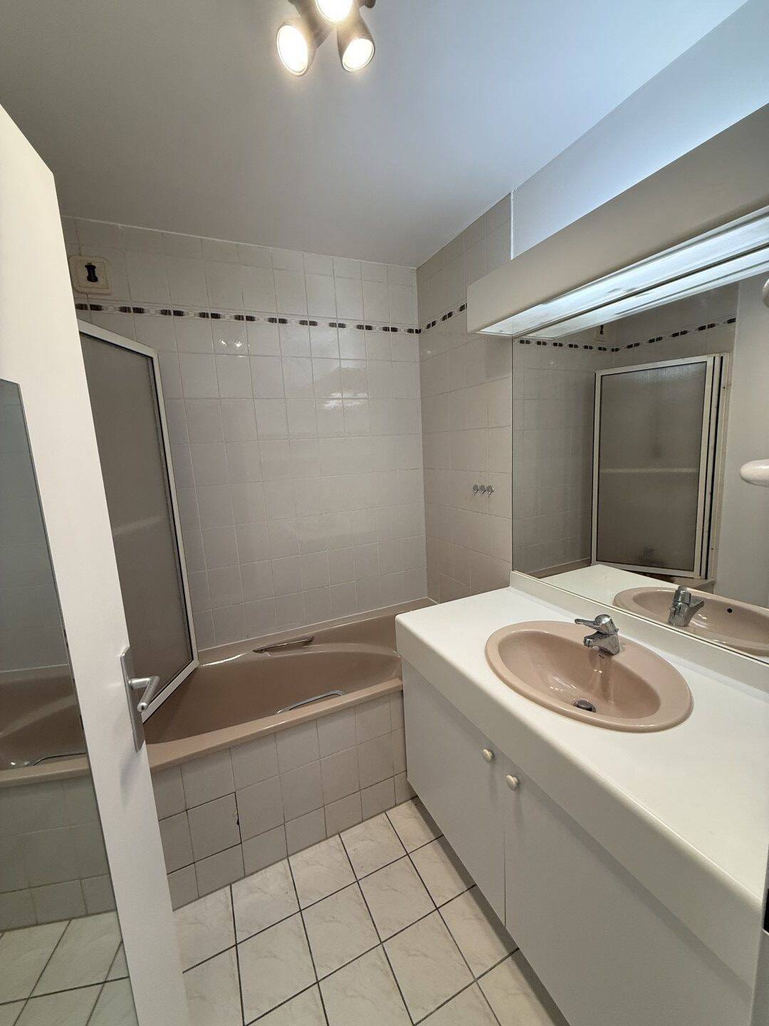 Maison à louer, 42m², ASNIERES SUR SEINE
