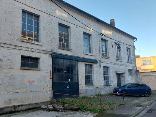 Immeuble à vendre 294 000 € 500 m² Gare Saint Marcel Laon 02000
