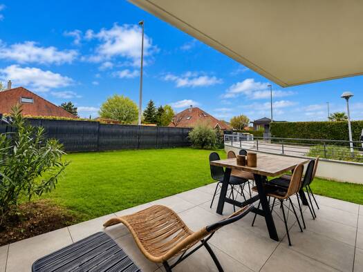 Appartement à vendre 380 000 € 3 pièces 2 chambres 65,02 m² RDC Publier 74500