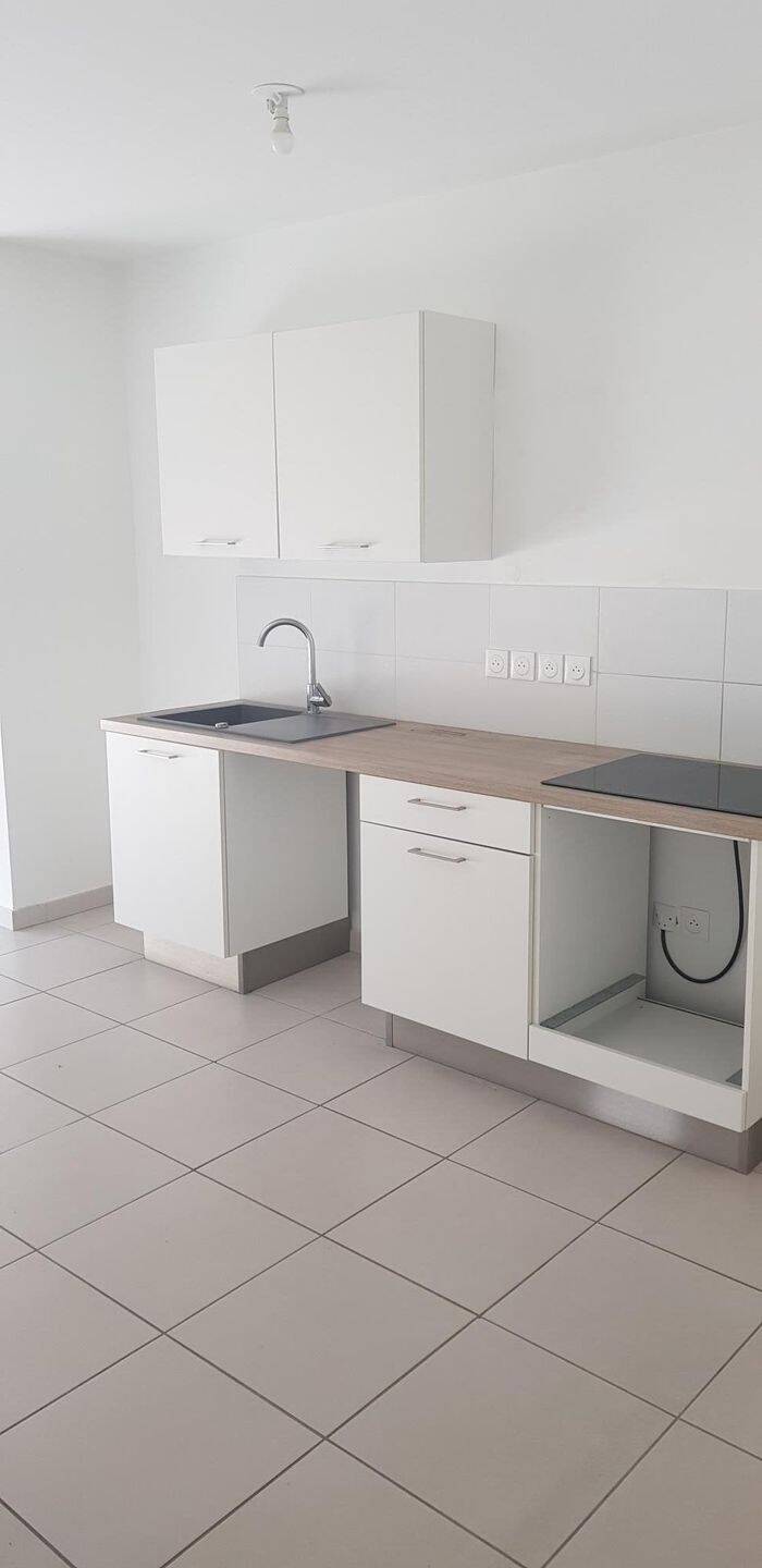 Maison à louer, 70m², BELLEVILLE