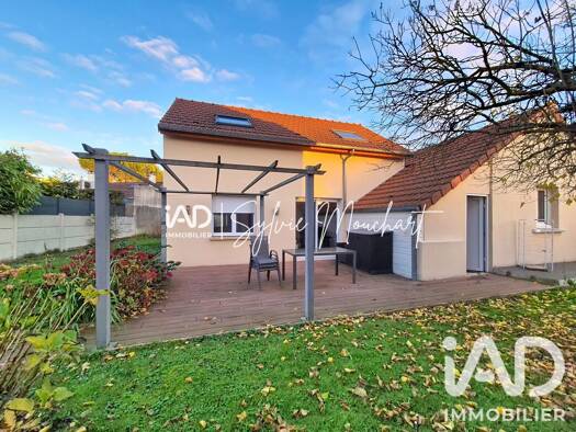 Maison à vendre 360 000 € 6 pièces 4 chambres 140 m² 520 m² de terrain La Verriere La Verrière 78320
