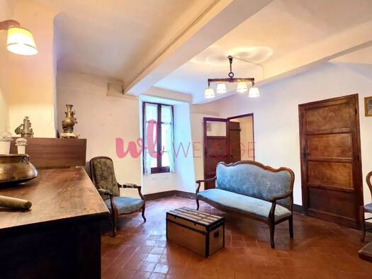 Maison à vendre 105 000 € 5 pièces 3 chambres 105 m² Allemagne-en-Provence 04500