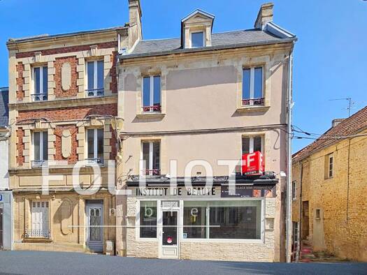 Local commercial à vendre 271 700 € 100 m² de surface de vente Douvres la Delivrande 14440