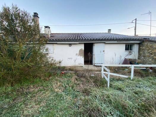 Maison de plain-pied à vendre 94 900 € 3 pièces 2 chambres 55,2 m² 150 m² de terrain Toulenne 33210