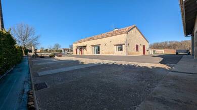 Maison à vendre 335 000 € 7 pièces 4 chambres 260 m² 4 969 m² de terrain Cancon 47290
