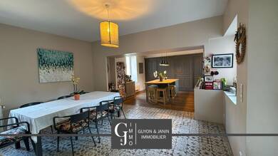 Maison à vendre 359 000 € 7 pièces 5 chambres 212 m² 1 331 m² de terrain Coligny 01270