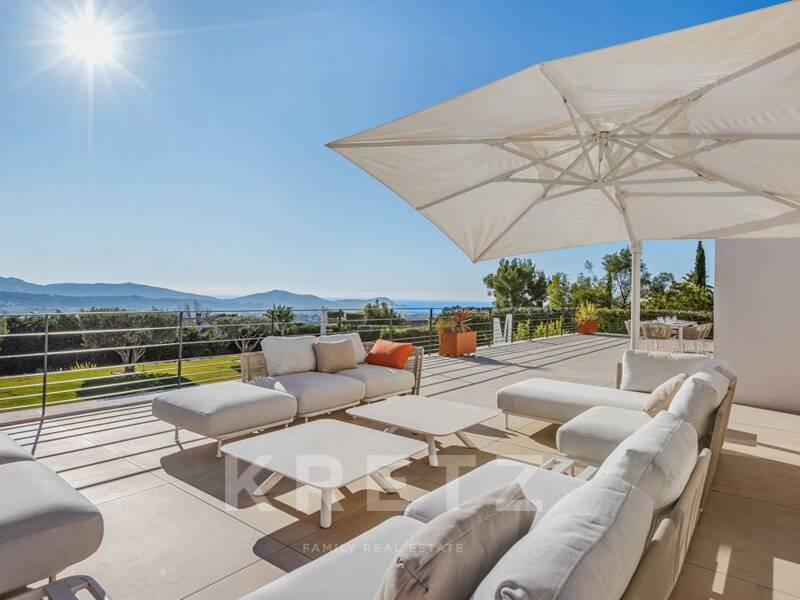 Maison à vendre, 280m², LA CADIERE D'AZUR
