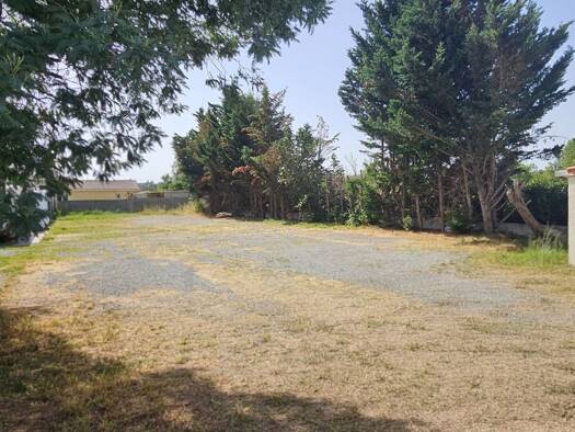 Terrain constructible à vendre 225 000 € 1 060 m² de terrain Roques 31120