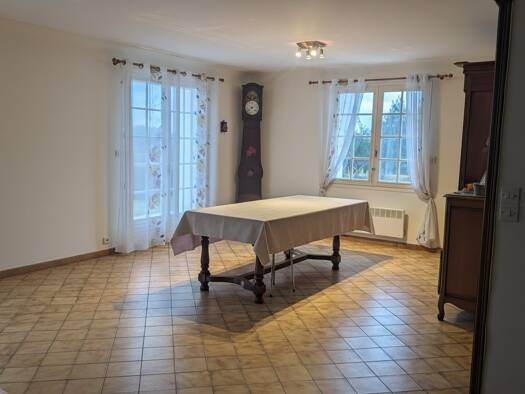 Maison à vendre 189 000 € 9 pièces 4 chambres 191 m² 4 800 m² de terrain Ingrandes-le-Fresne-sur-Loire 49123