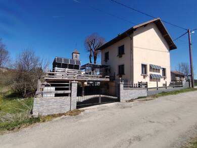 Maison à vendre 270 000 € 7 pièces 4 chambres 128 m² 454 m² de terrain Le Frasnois 39130