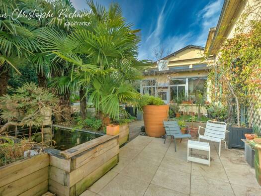 Maison à vendre 459 000 € 5 pièces 3 chambres 240 m² 85 m² de terrain Les Arboras Grigny-sur-Rhône 69520