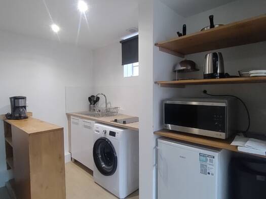 Appartement à louer 895 € 1 pièce 25 m² RDC Ramenas-Léo Lagrange Montreuil 93100