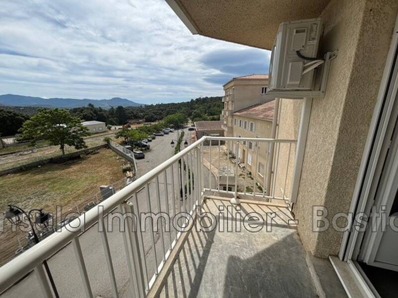 Maison à louer, 24m², CORTE