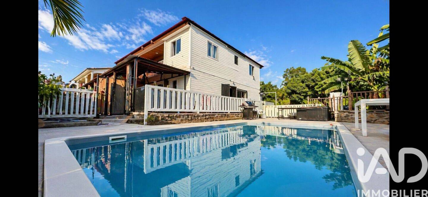 Maison à vendre, 228m², SAINT PIERRE