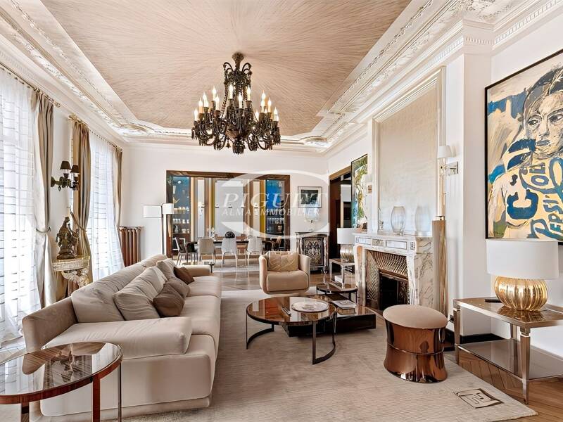 Maison à louer, 248m², PARIS 16E