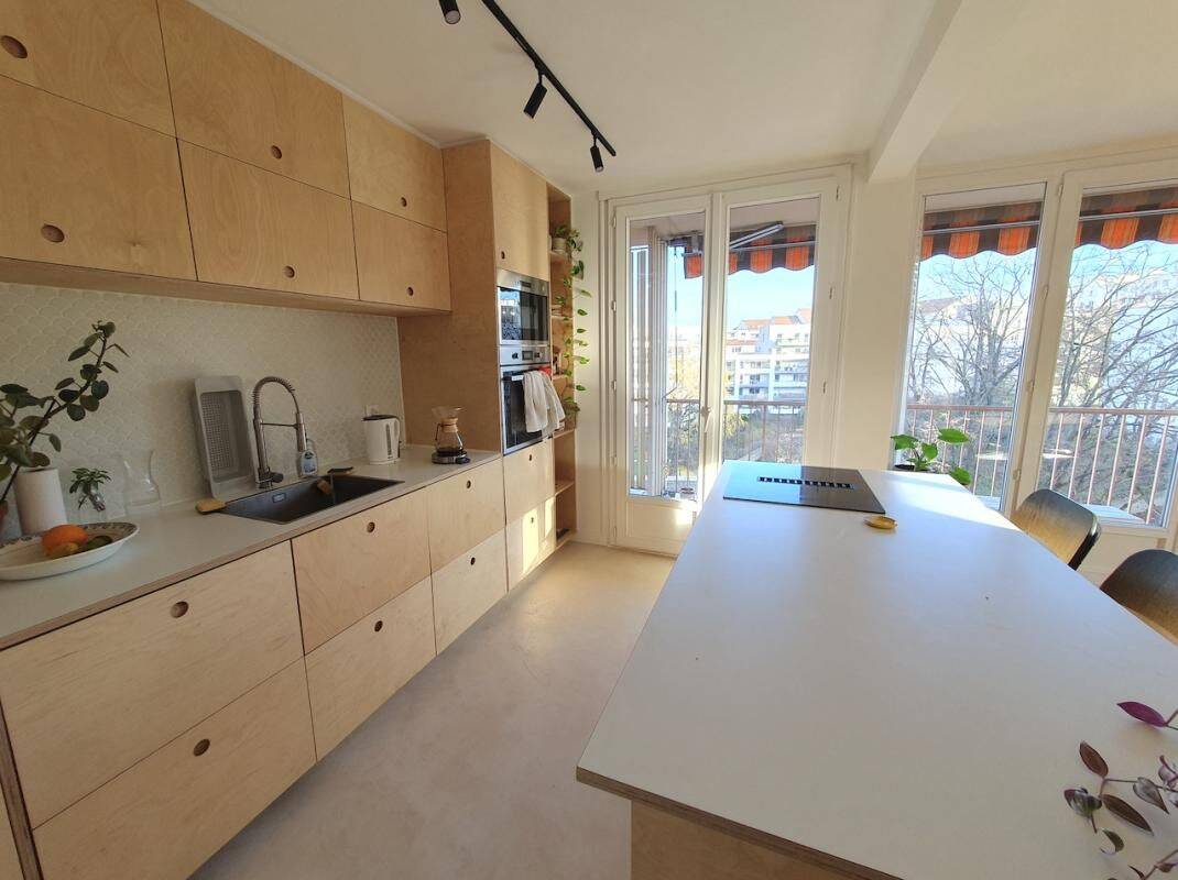 21 Rue Louis Braille Villeurbanne 69100 - T3 Meublé - 1390 €CC — 4