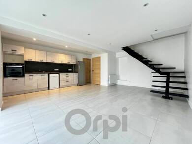 Maison à vendre 317 500 € 3 pièces 2 chambres 75 m² 82 m² de terrain Mairie Périgny 17180