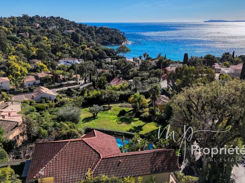 Maison à vendre, 300m², RAYOL CANADEL SUR MER