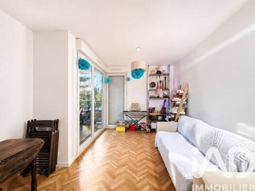 Appartement à vendre 227 000 € 3 pièces 2 chambres 55 m² Étage 1/4 Commune de Paris Vitry-sur-Seine 94400