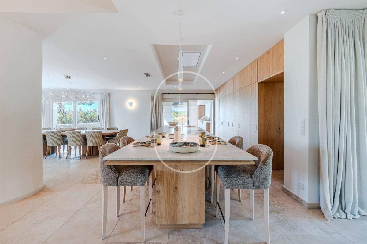Maison à vendre, 460m², MAUSSANE LES ALPILLES