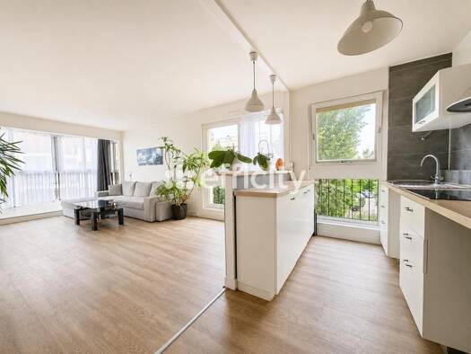 Appartement à vendre 310 000 € 3 pièces 2 chambres 65 m² Étage 3/4 Dutartre Le Chesnay-Rocquencourt 78150