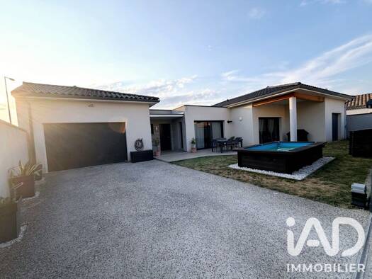 Maison de plain-pied à vendre 345 000 € 5 pièces 3 chambres 116 m² 423 m² de terrain Alixan 26300