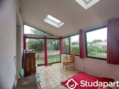 Appartement à louer 400 € 1 pièce 4 chambres 10 m² disponible à partir du 20/07/2025 Poitiers Ouest-Demi Lune-République-Bel Air Poitiers 86000