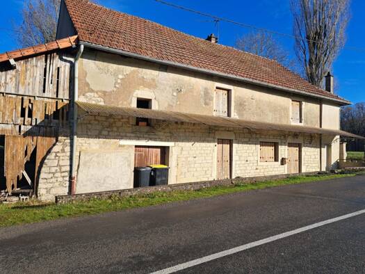 Maison à vendre 95 000 € 4 pièces 2 chambres 112 m² 1 800 m² de terrain Sagy 71580