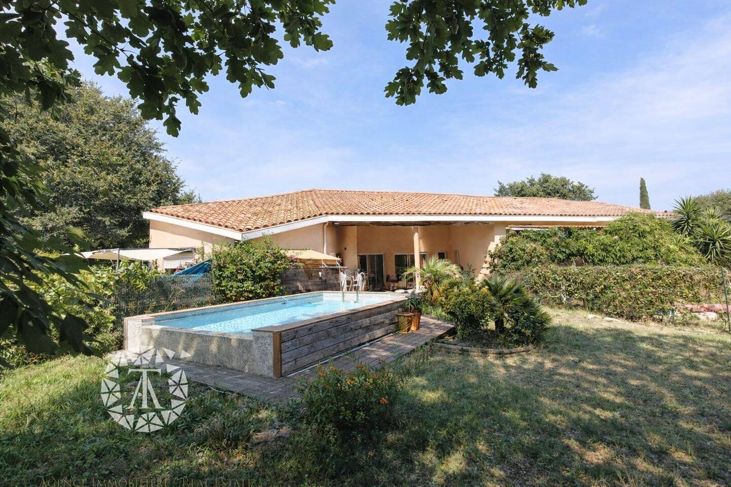 Maison à vendre, 360m², LAROQUE DES ALBERES