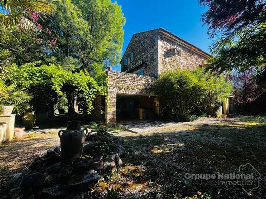 Ferme à vendre 545 000 € 7 pièces 5 chambres 234 m² 2 126 m² de terrain Saint Julien de Peyrolas 30760