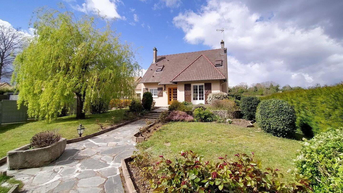 Maison à vendre, 145m², FOLLAINVILLE DENNEMONT