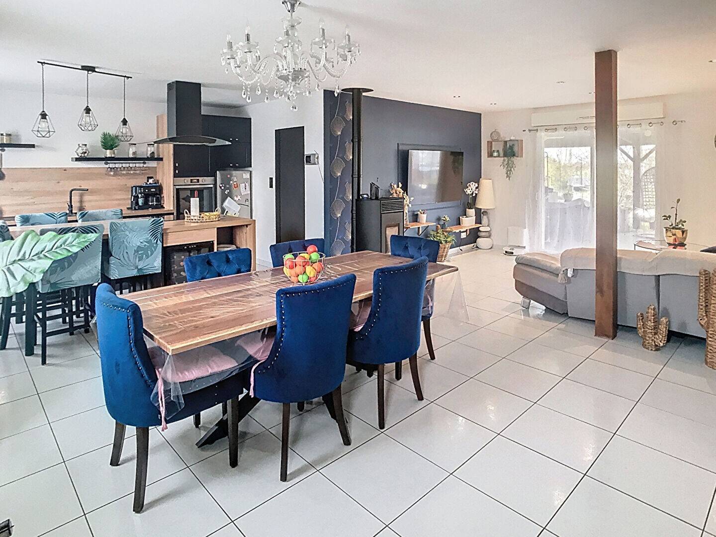 Maison à vendre, 127m², VERNANTES